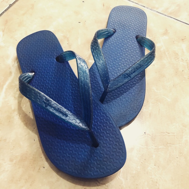 ipanema classic flip flops