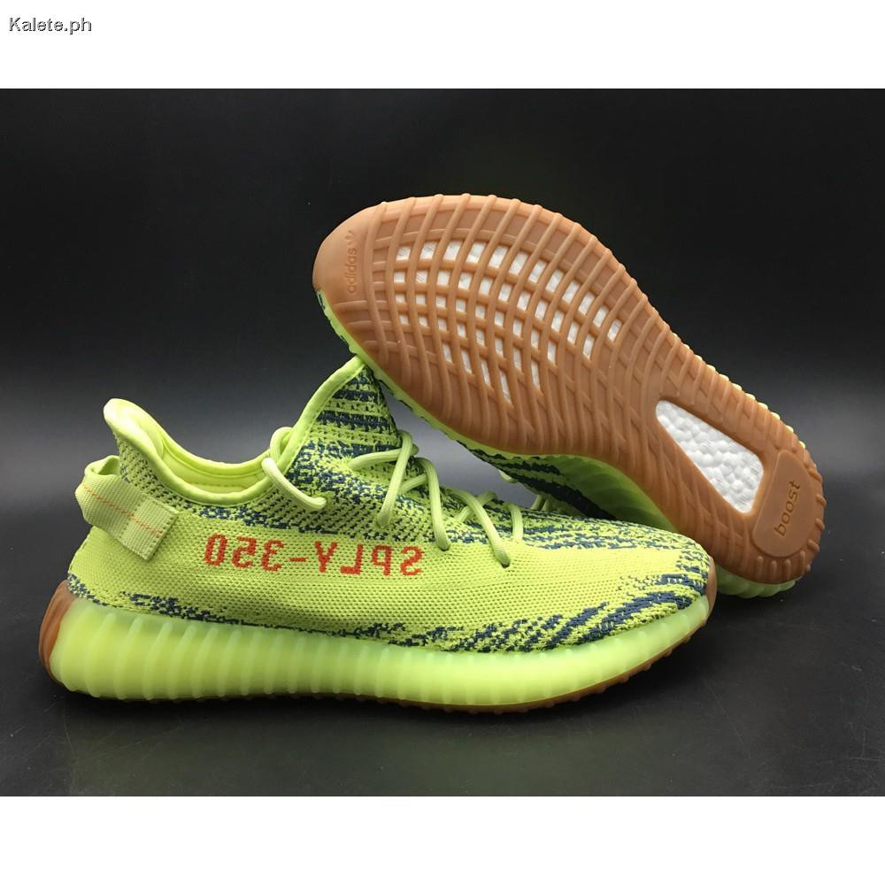 Yeezy Tail Light BNWT UK Size10 BUMP