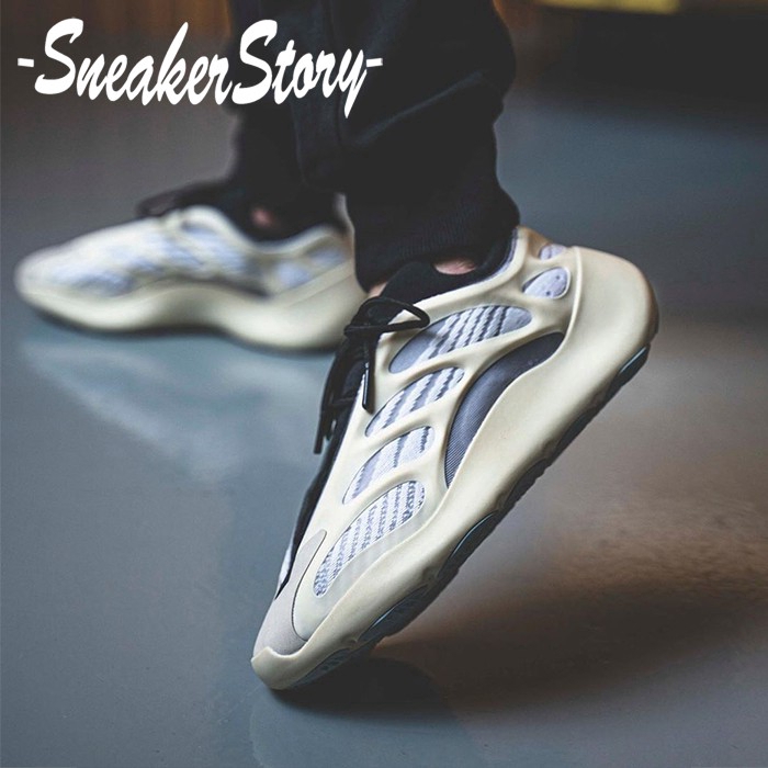 yeezy 700 alien