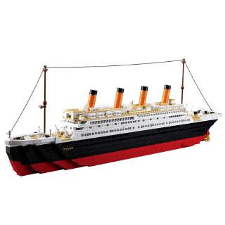 plastic titanic toy