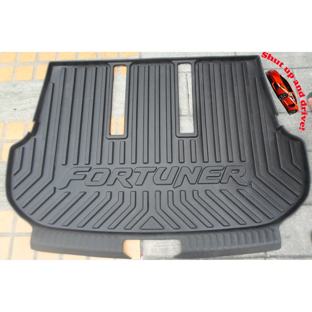Buy 7d Wall To Wall Trunk Mats For Toyota Fortuner Black Online At Best Price In India Autofurnish Com