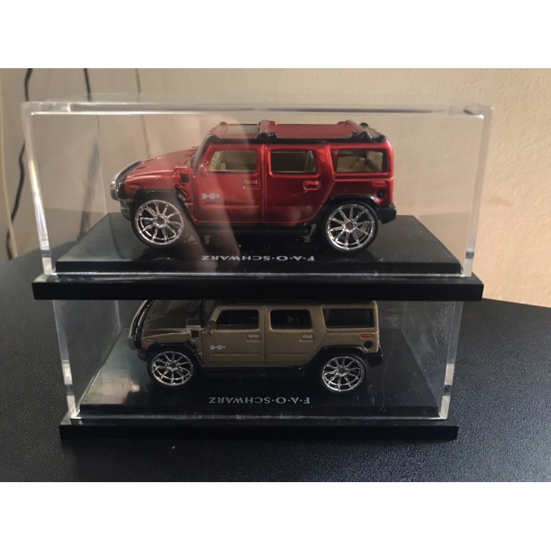 Hot Wheels Hummer h2 FAO Schwartz scale 