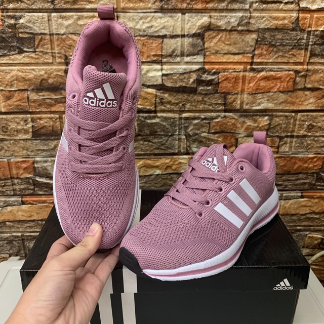 adidas women's lightweight running shoes