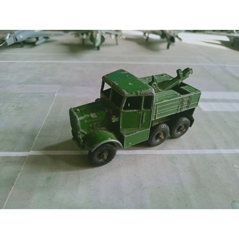 toy tow truck with winch