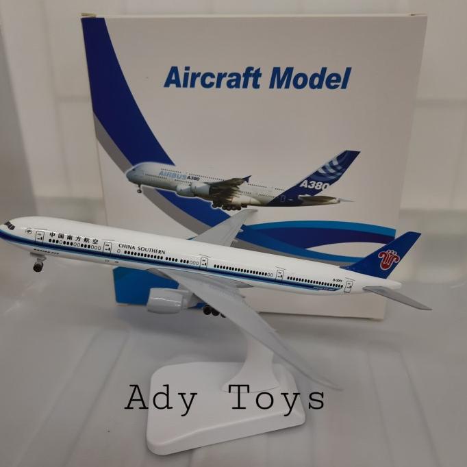 China SOUTHERN Miniature Aircraft DIECAST Big METAL Wheel 18.5CM ...