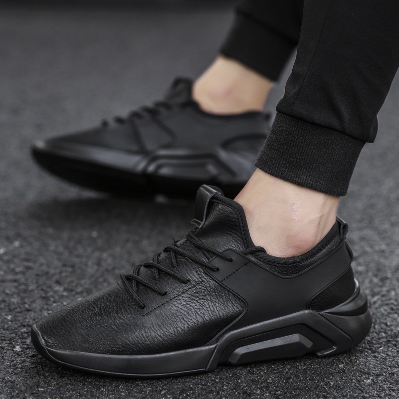 full black sports shoes mens