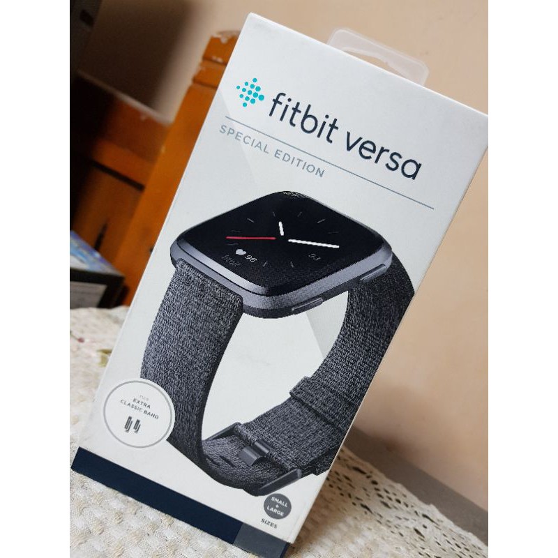 fitbit versa charcoal special edition