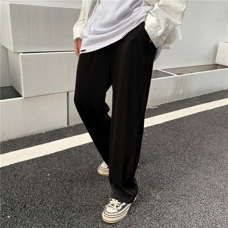 women's medium pants in men's