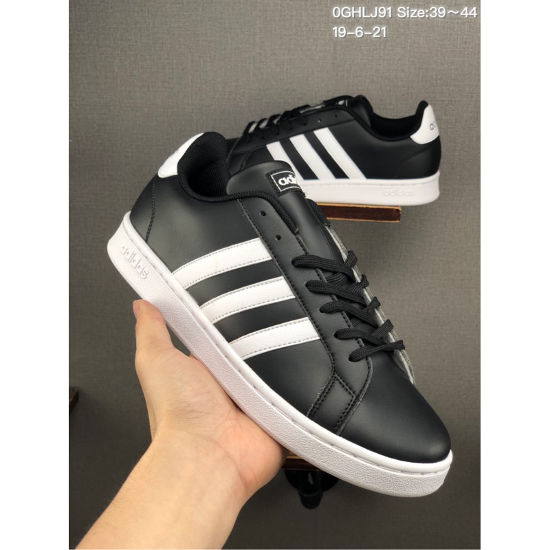 black adidas campus shoes