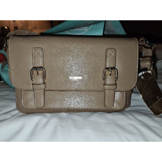 ayla sling bag