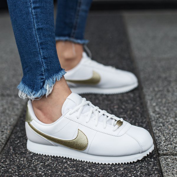 nike cortez fat laces