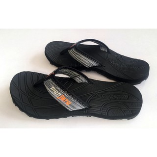 manjaru hiking sandals price