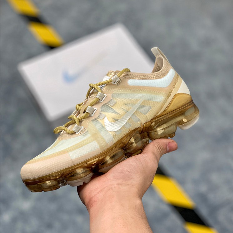 nike vapormax gold womens