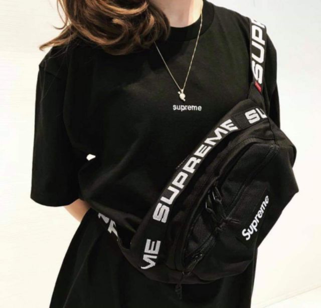 supreme shoulder bag ss18 on body