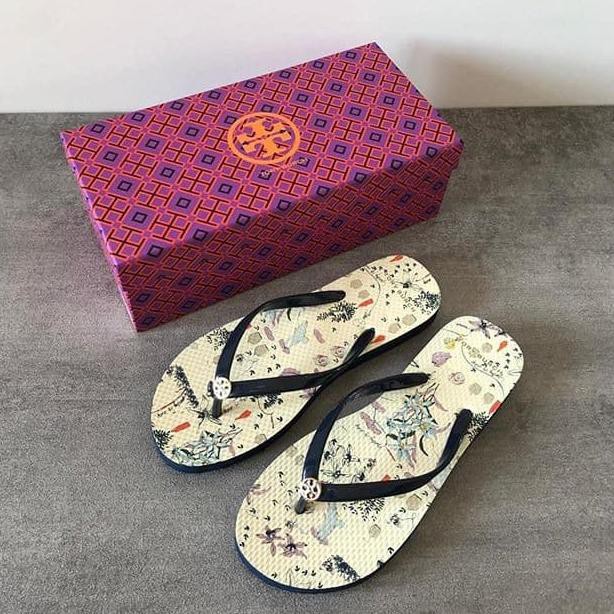 That 's Site Tory Burch Flower Women' S Sandals Flip Rubber Sandals  Original With Box | Shopee Philippines