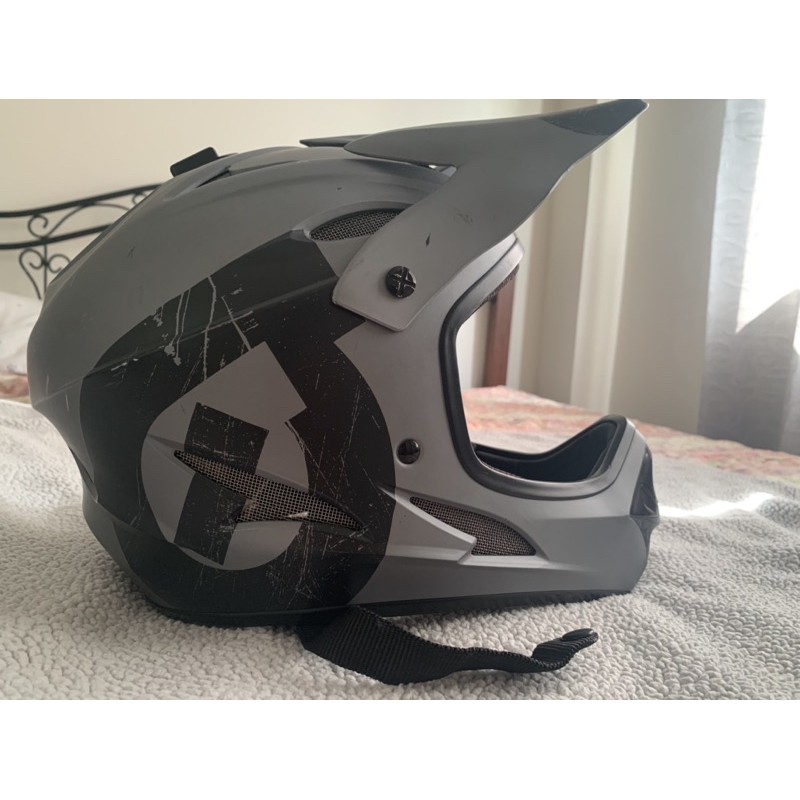 sixsixone helmet full face