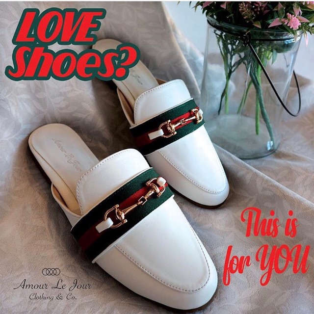 white mules shoes