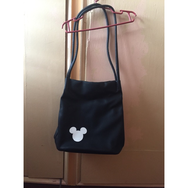 mickey mouse shoulder bag