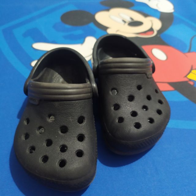 crocs 1 year old size