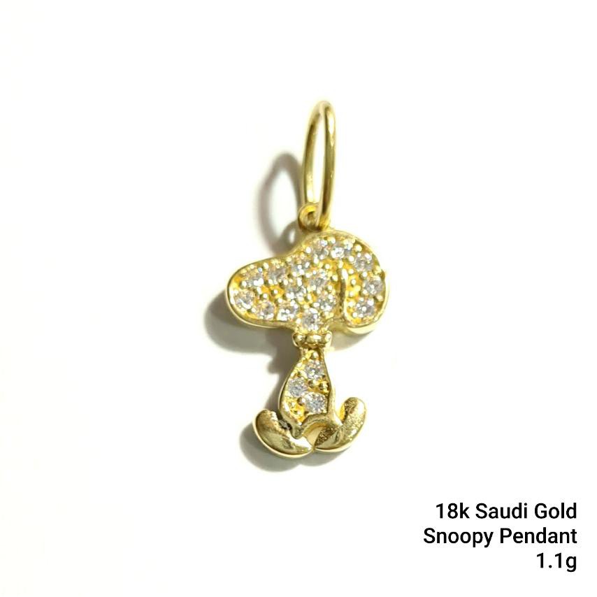 snoopy gold pendant