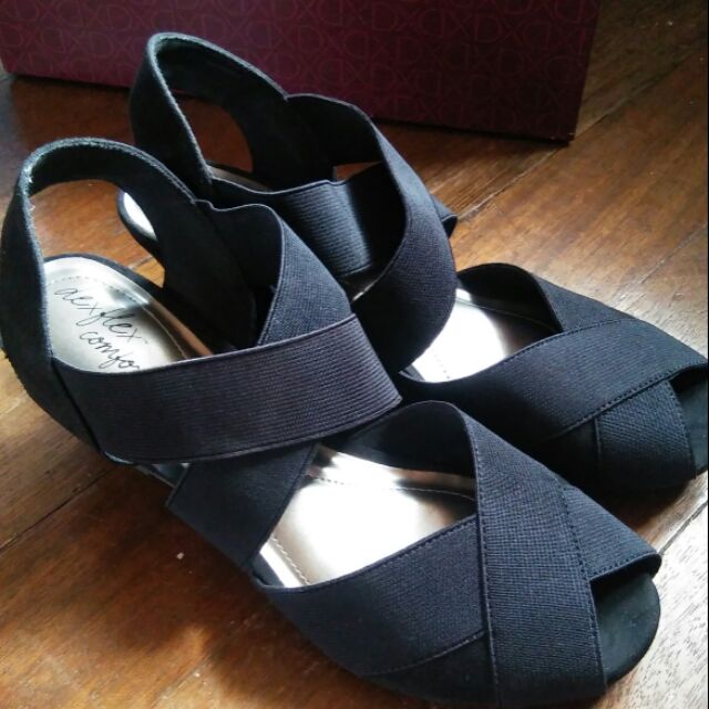payless jelly sandals