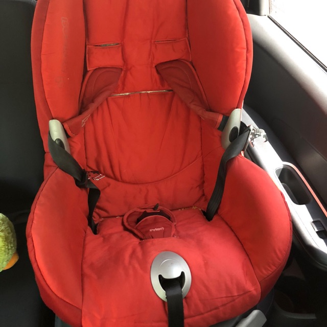 maxi cosi seat belt
