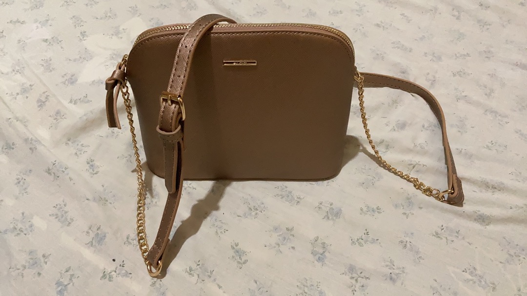 aldo bignomia sling bag