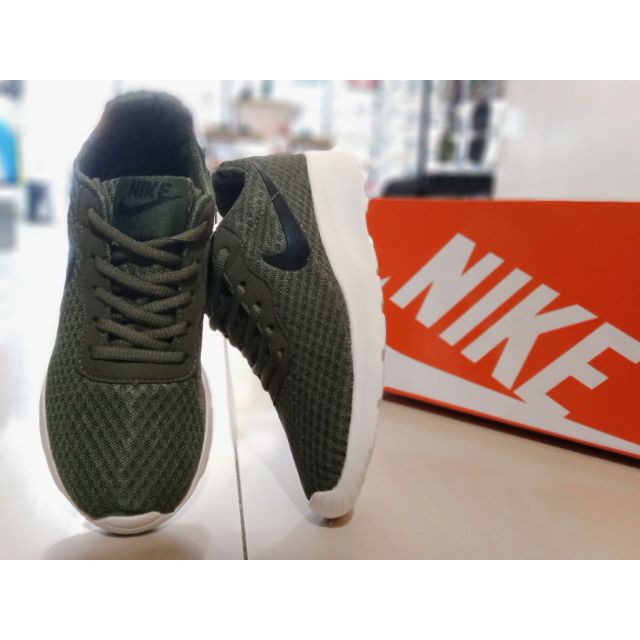 nike shoes green color