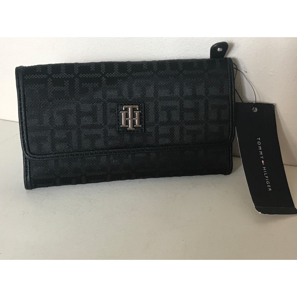 tommy hilfiger black wallet