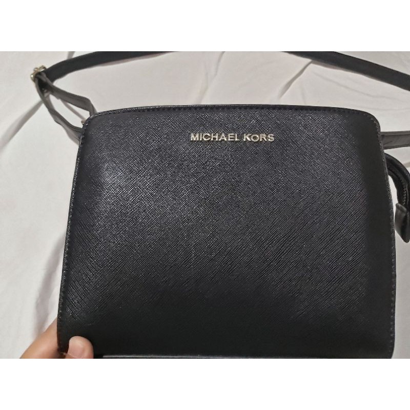 michael kors sling bag original