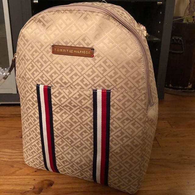 tommy hilfiger backpack beige