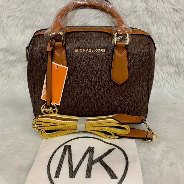 Michael kors small doctors bag | Shopee Philippines