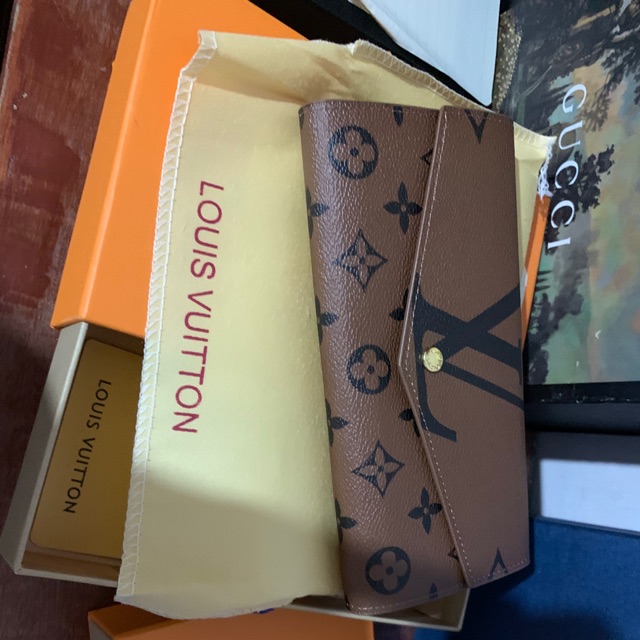 gucci wallet dust bag