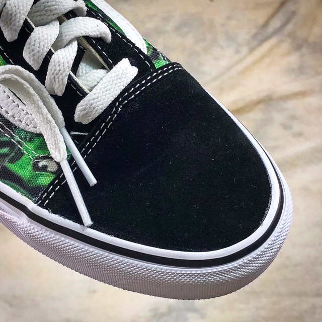 supreme green skull vans