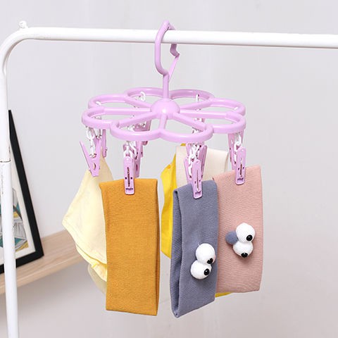 round clothes hanger