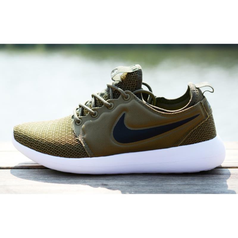 nike roshe army green