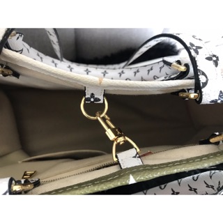 RESERVED Preloved Two Way LV Louis Vuitton OTG ON THE GO Tote Laptop Document Bag Need Cleaning ...