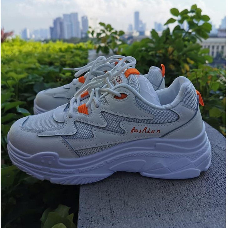lightweight gym shoes womens