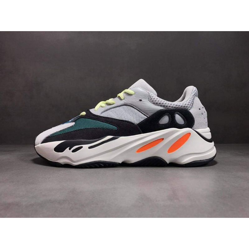 adidas yeezy boost 700 og