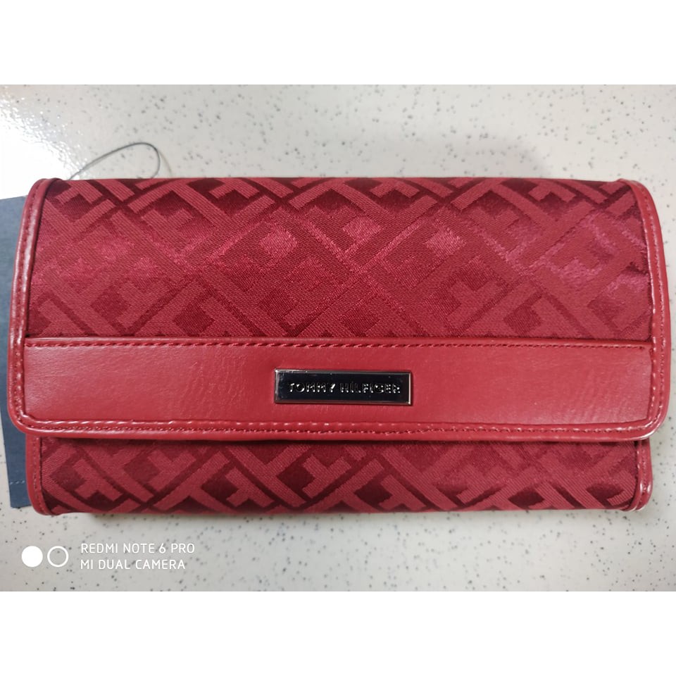 tommy hilfiger wallet fake