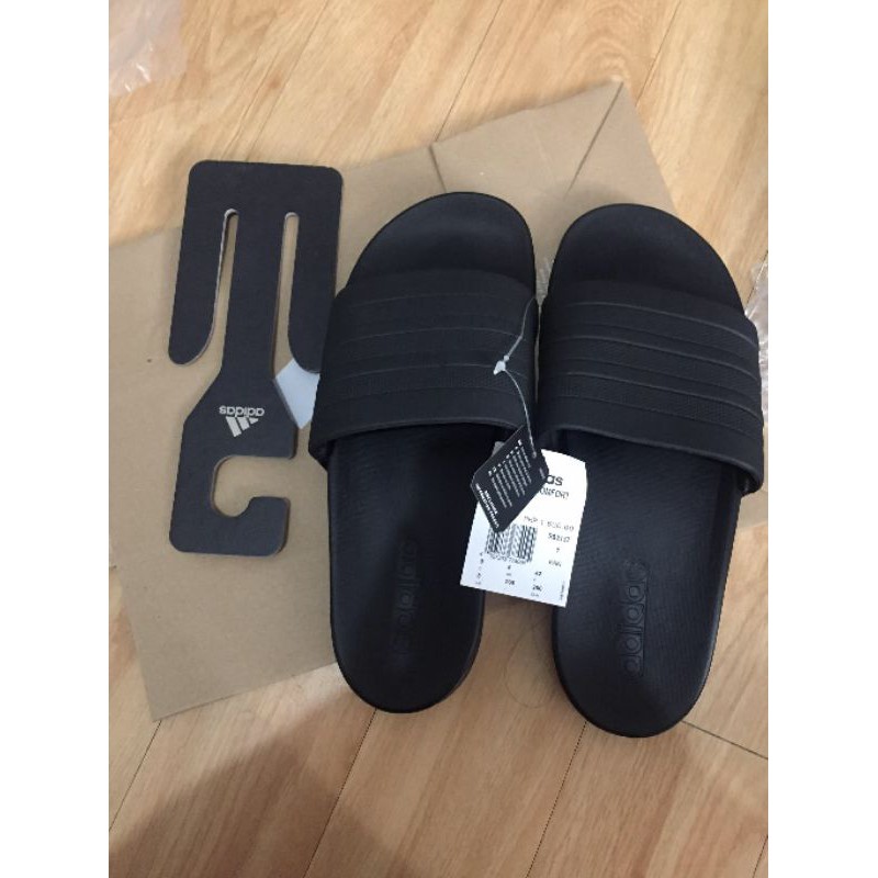 all black adilette slides