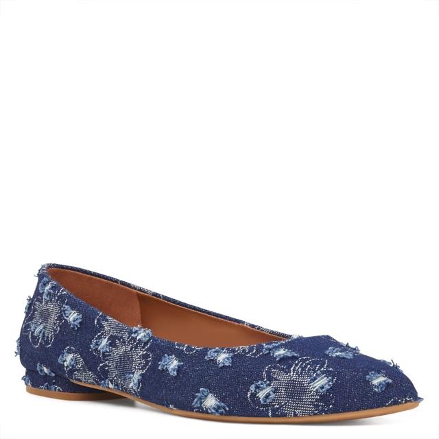 nine west pointed toe flats