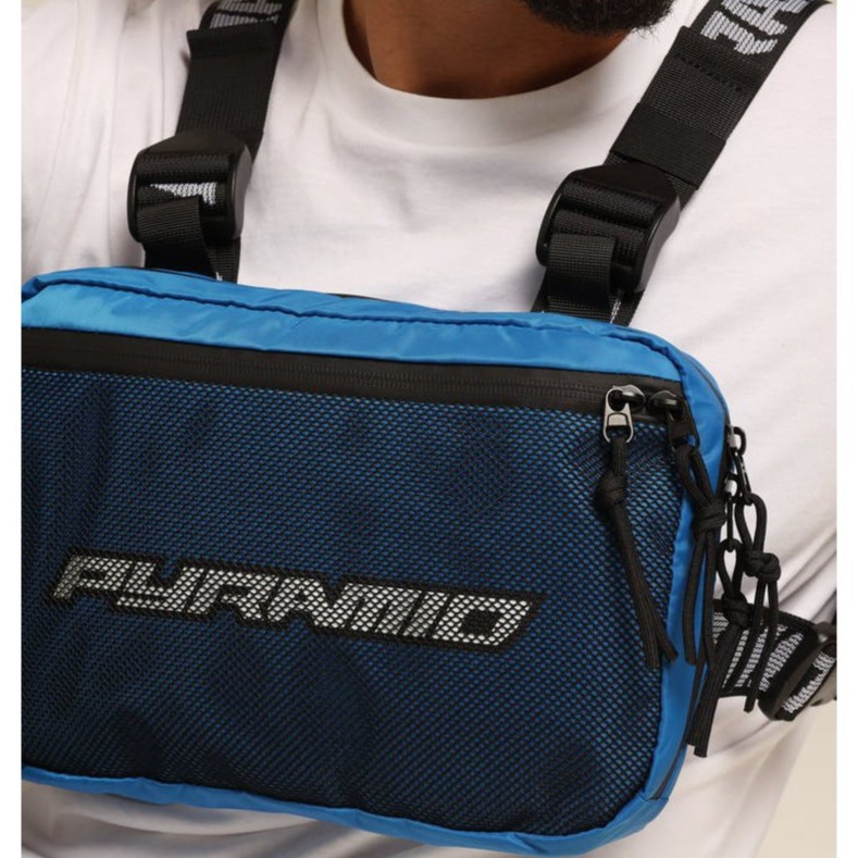 black pyramid book bags