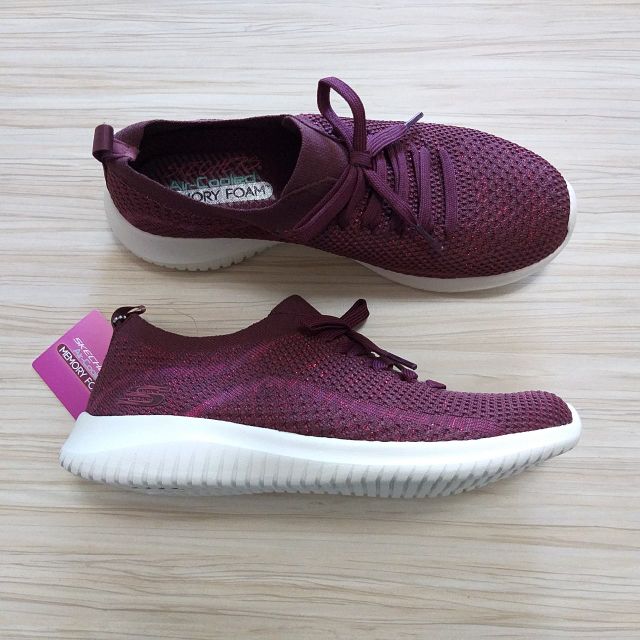 maroon rubber shoes