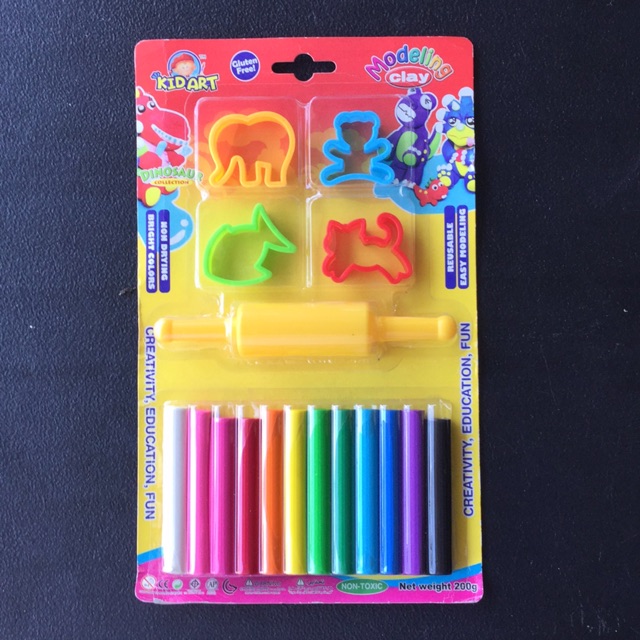 kid art modeling clay