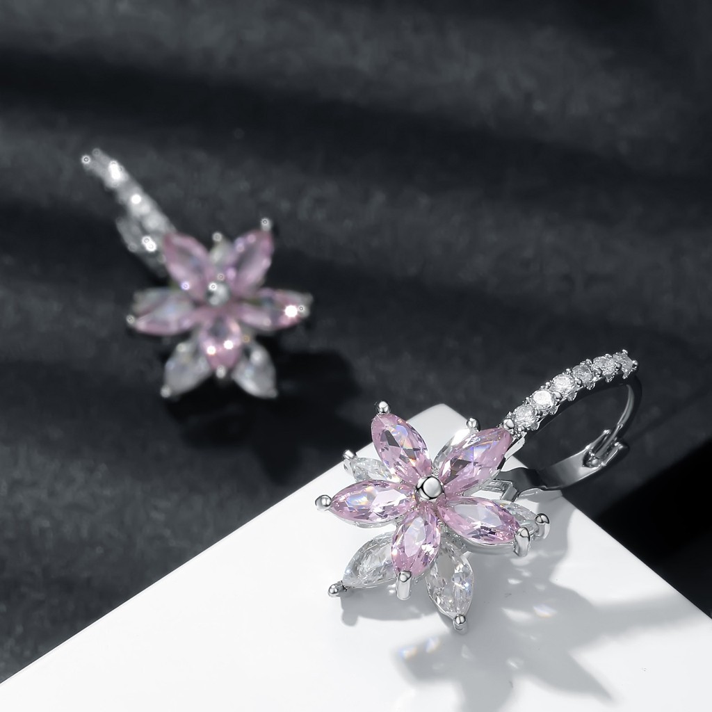 callm Fashion 2019 New Women Earings Lovely Romantic Flower Stone Shape Simple Cubic Copper Earrings for Women 