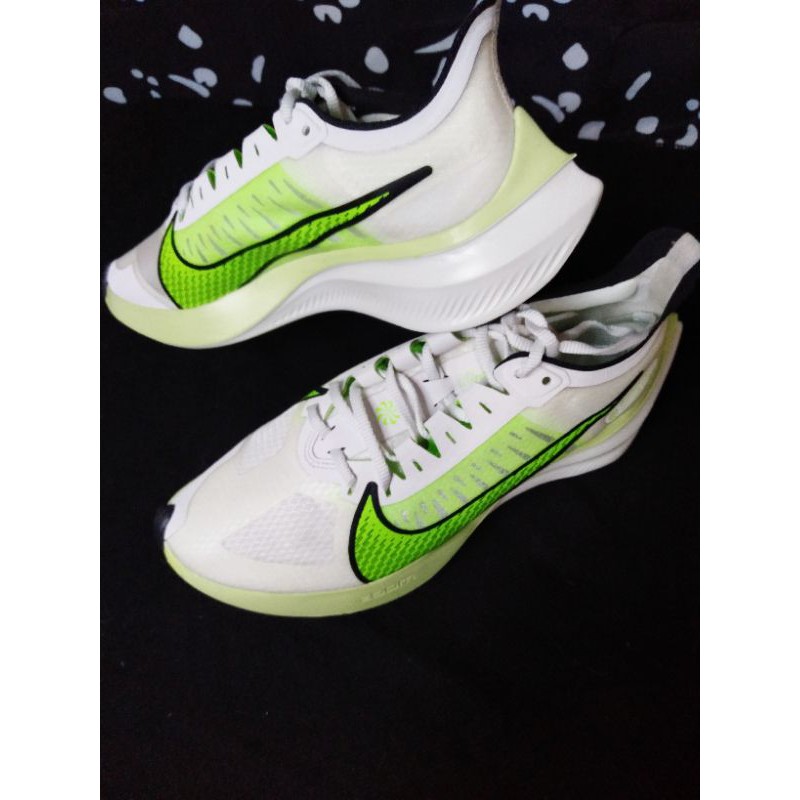 nike zoom gravity lime green