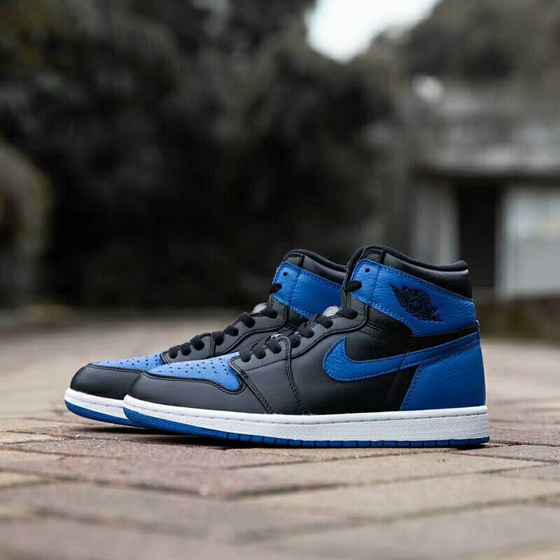 jordan retro 1 royal