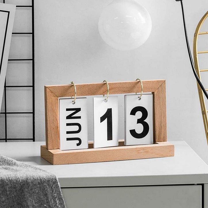 Creative Wooden Perpetual Calendar Chic Flip Desk Calendar Office Home