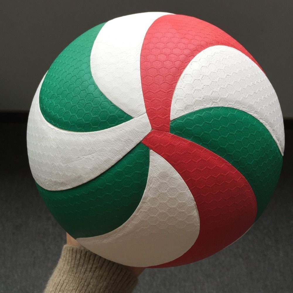 Molten PU Volleyball Ball Outdoor Game Soft Touch Ball Official Size V5 M5000 